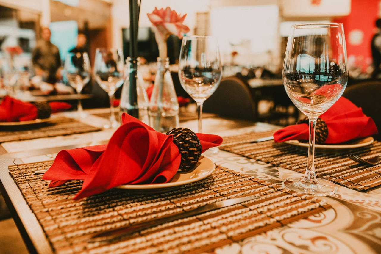 The set table